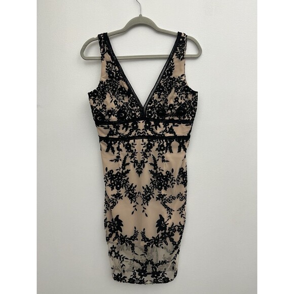 BARDOT Women’s Pencil Dress black / cream lace/ EMBROIDERED Size 8/M Zipper Back - Picture 3 of 15